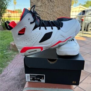 Nike Jordan Flight Club ‘91 White Infrared Sneakers (Size 8.5)